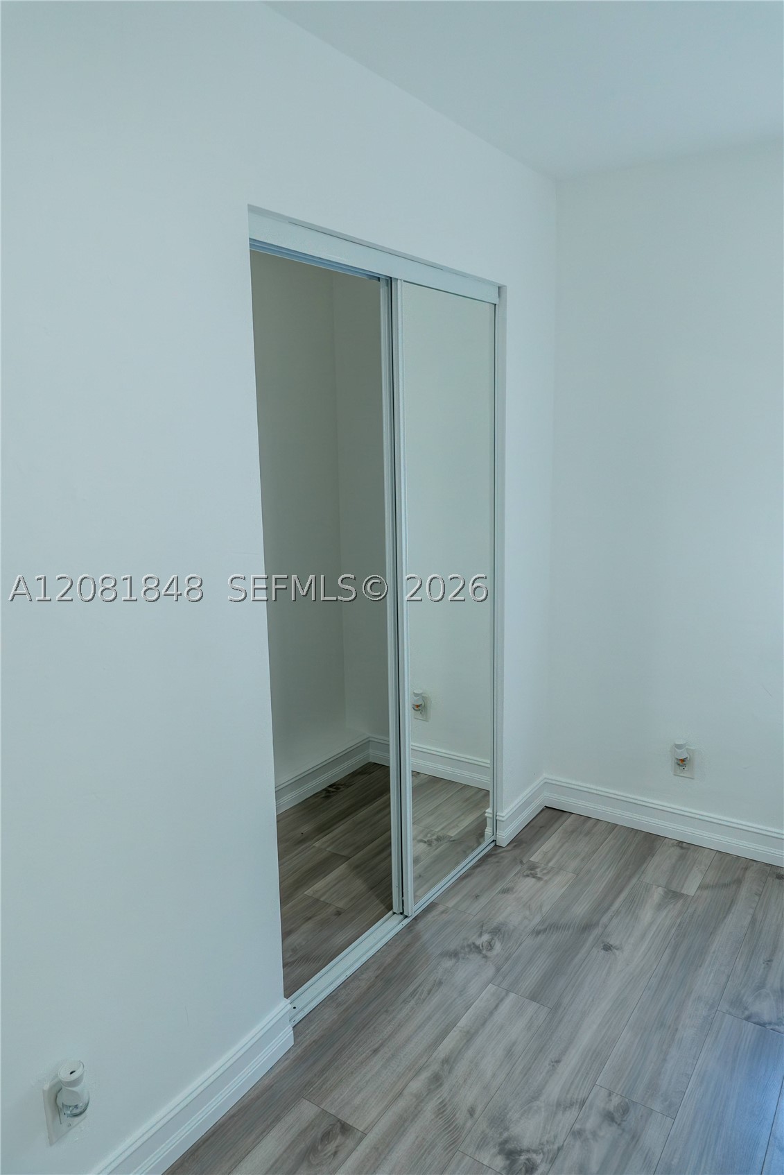 726 56th St Property Photo 13