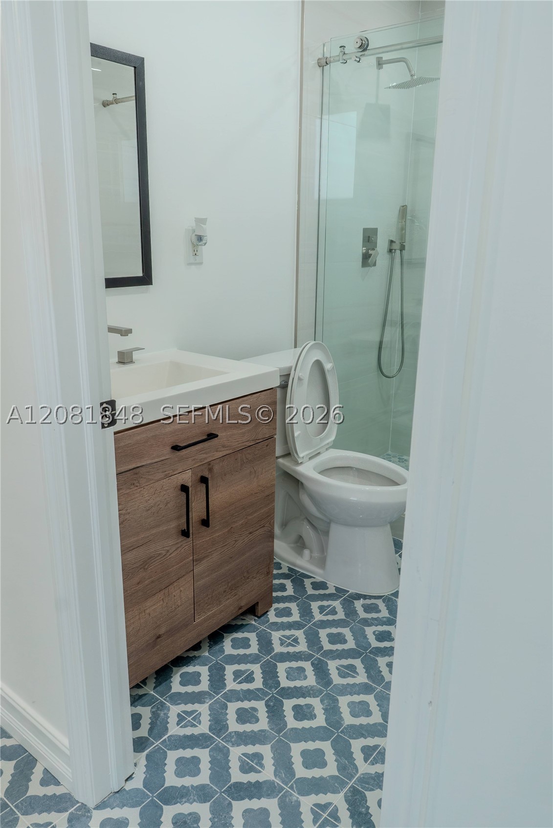 726 56th St Property Photo 17