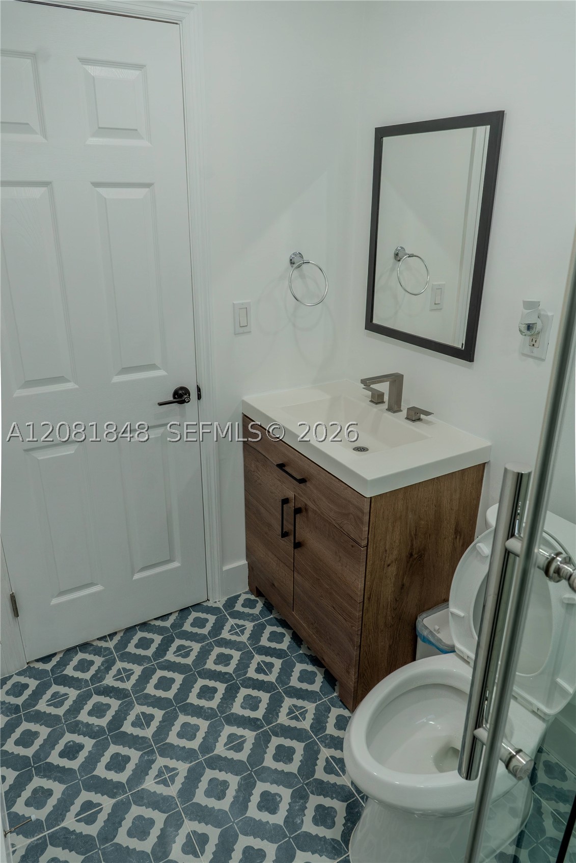 726 56th St Property Photo 24