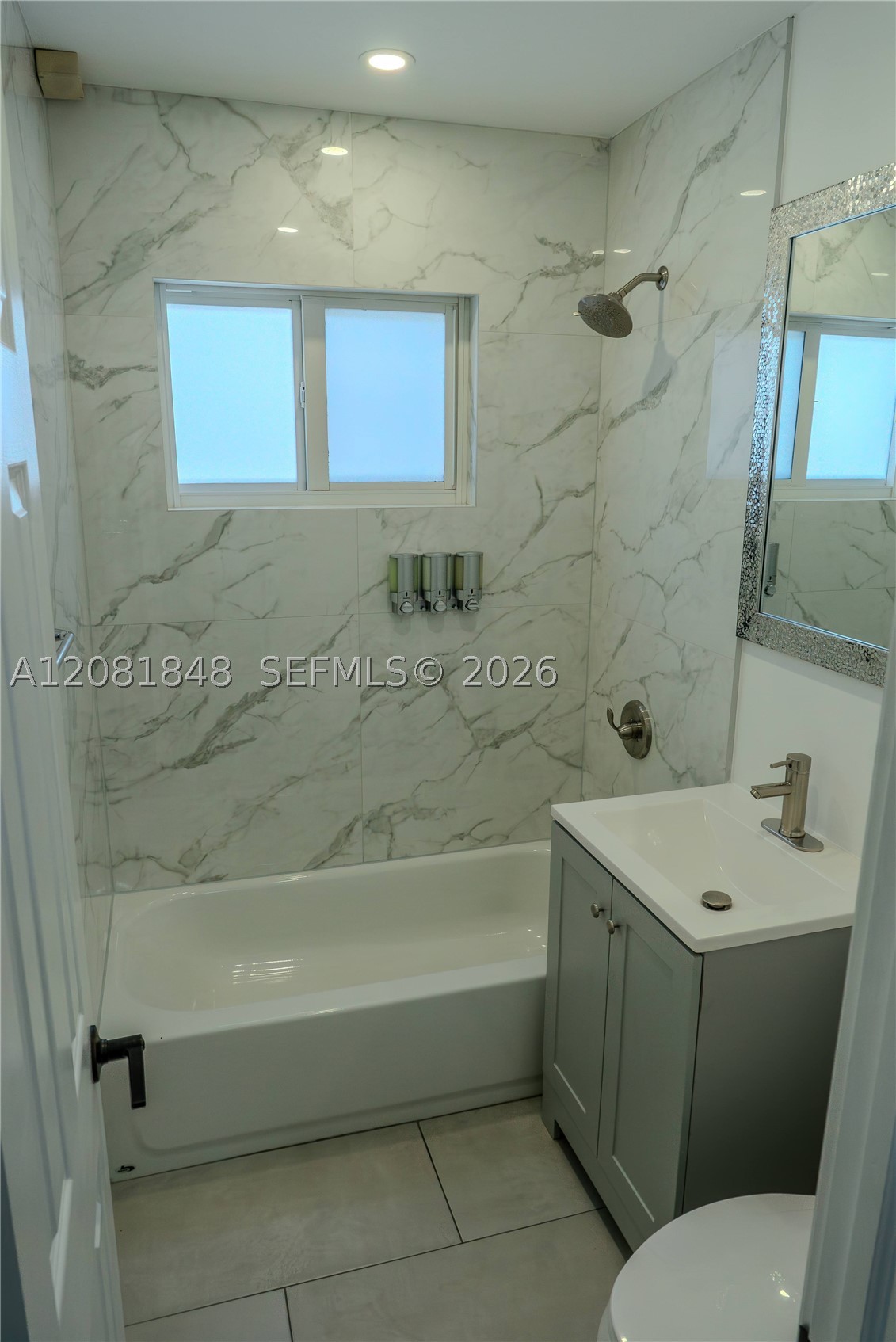 726 56th St Property Photo 27