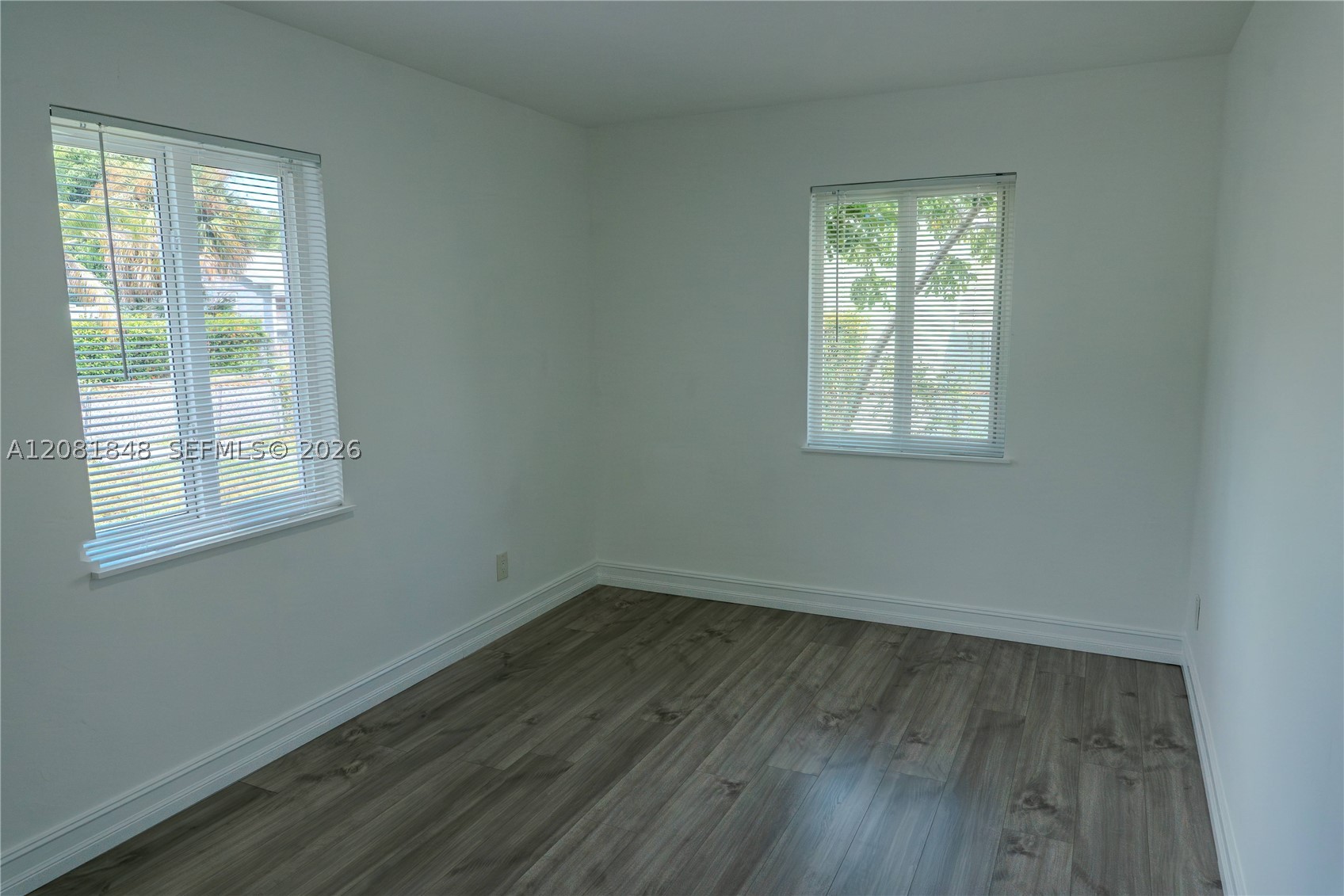 726 56th St Property Photo 29