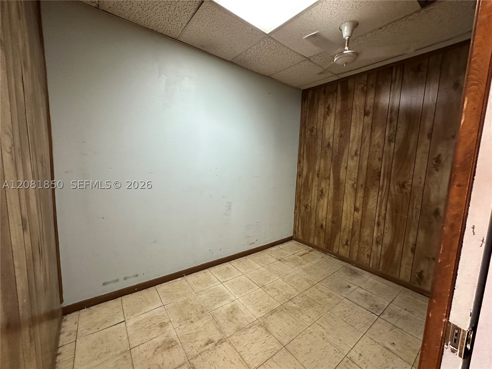 17122 W Dixie Hwy Property Photo 5