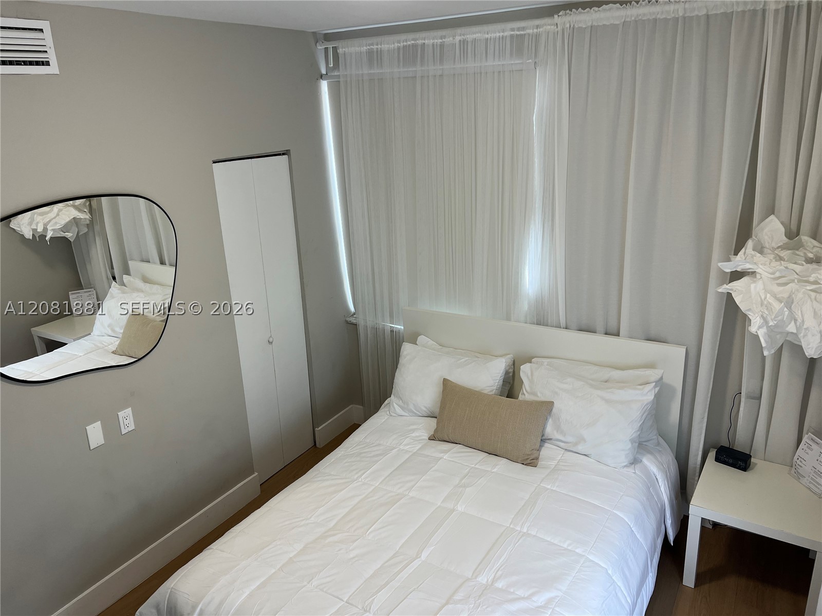 750 Collins Ave 206 Property Photo 5