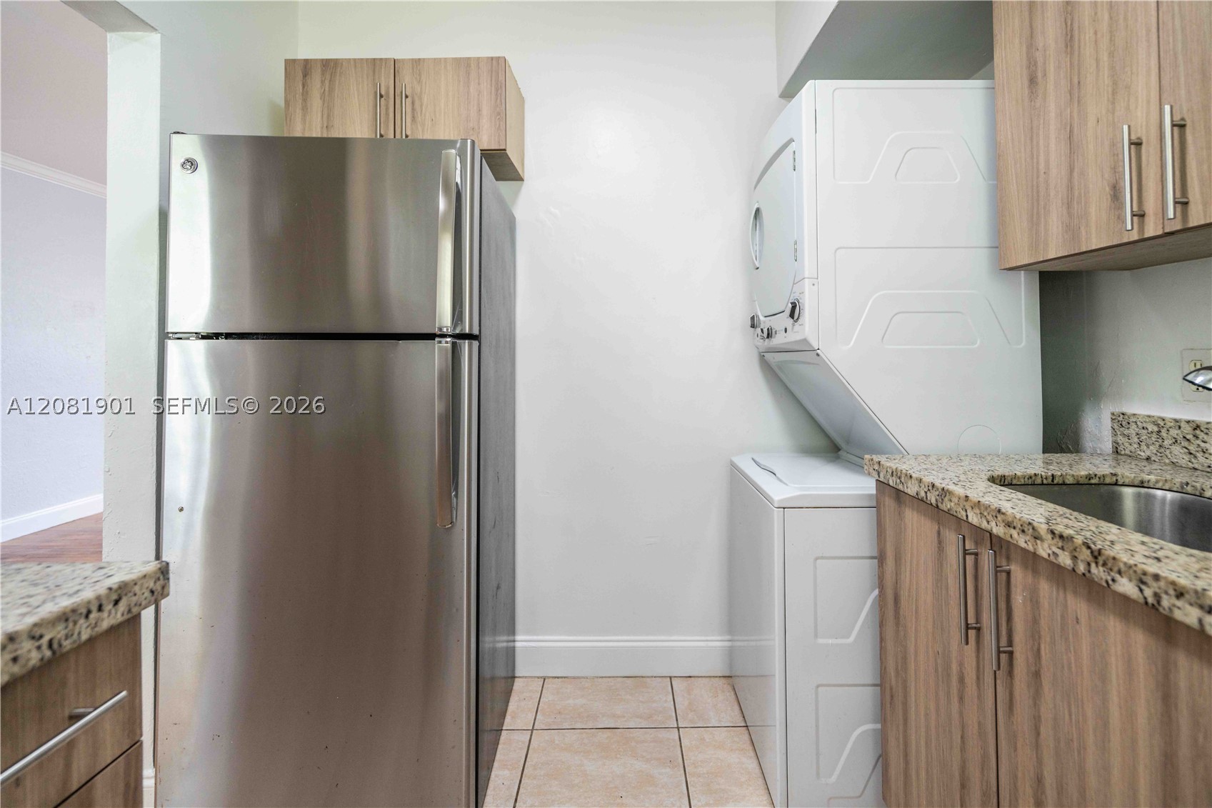 75 S Shore Dr 4b Property Photo 10