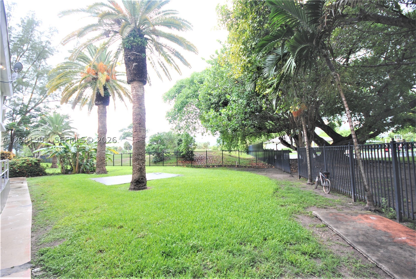 75 S Shore Dr 4b Property Photo 15