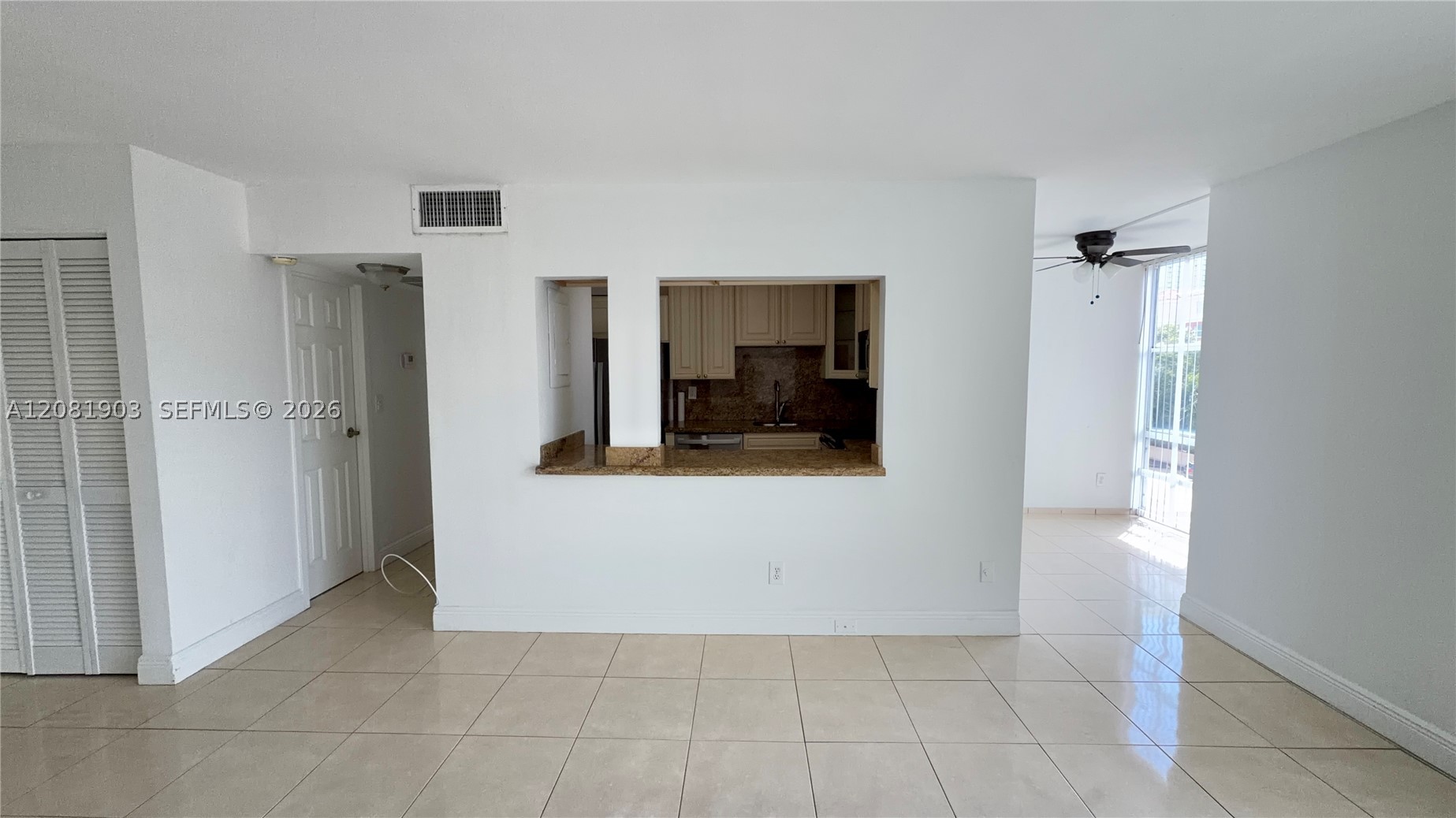 210 172nd St 428 Property Photo 5