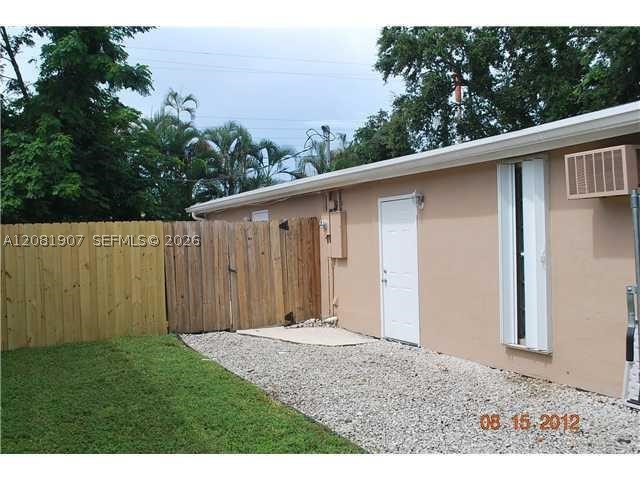 4041 Sw 50th St Property Photo 2