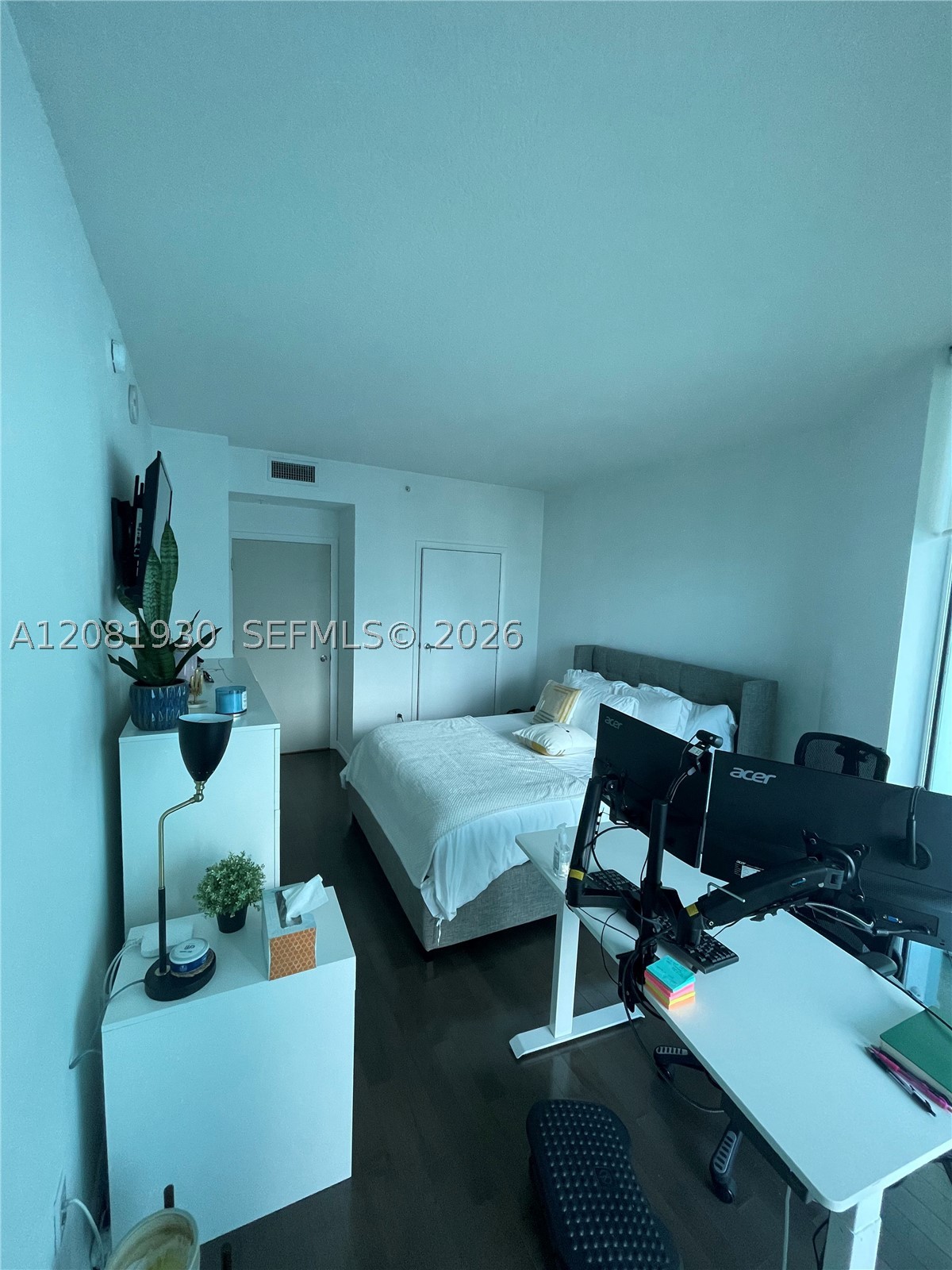 1900 N Bayshore Dr 3608 Property Photo 6