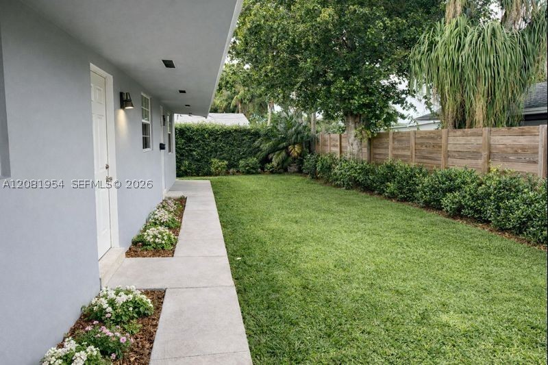 1529 Sw 22nd St 1 Property Photo 10