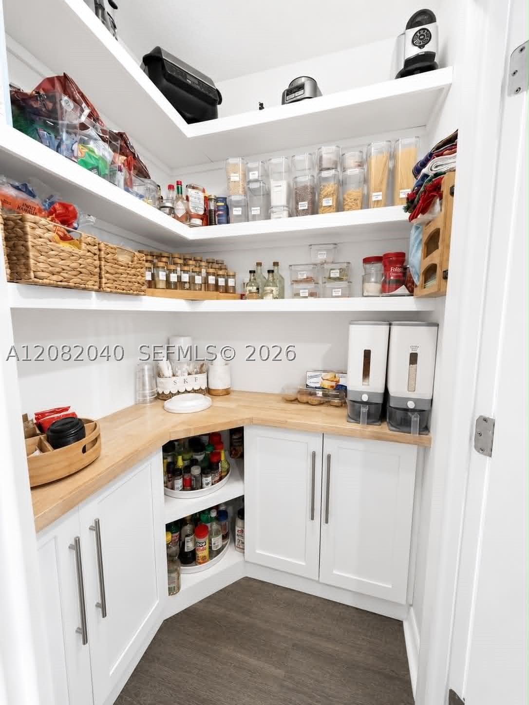 10204 Opaline Ct Property Photo 16