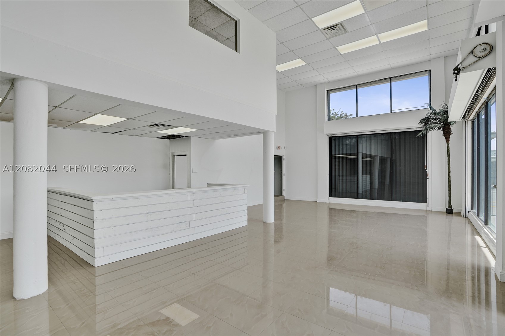 900 Flagler St Property Photo 9