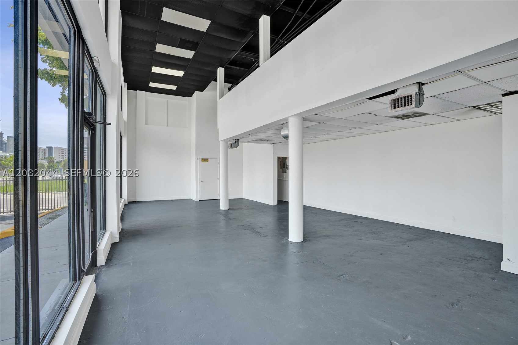 900 Flagler St Property Photo 17