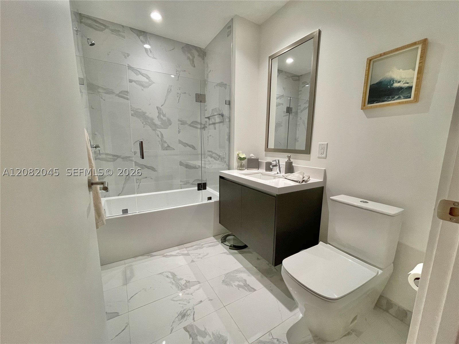 851 Ne 1st Ave 2605 Property Photo 37