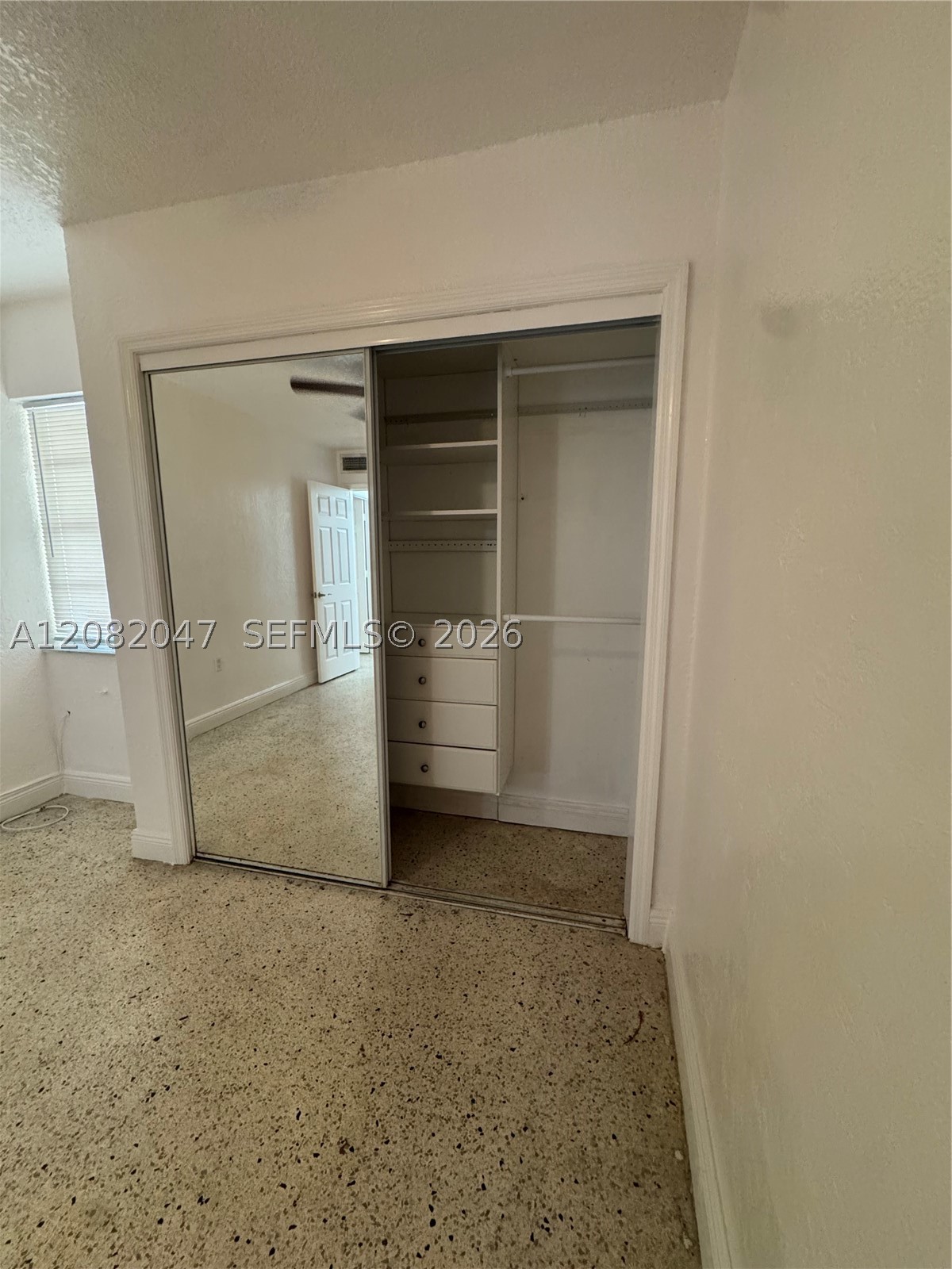 515 Sw 3rd St 3 Property Photo 6