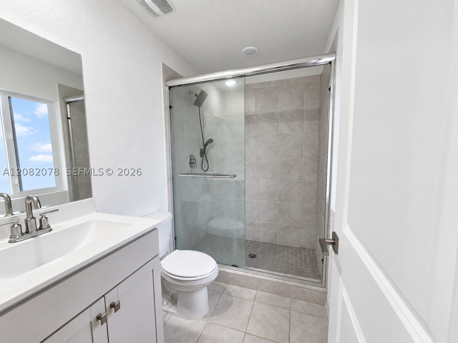 2419 Se 11th St Property Photo 22