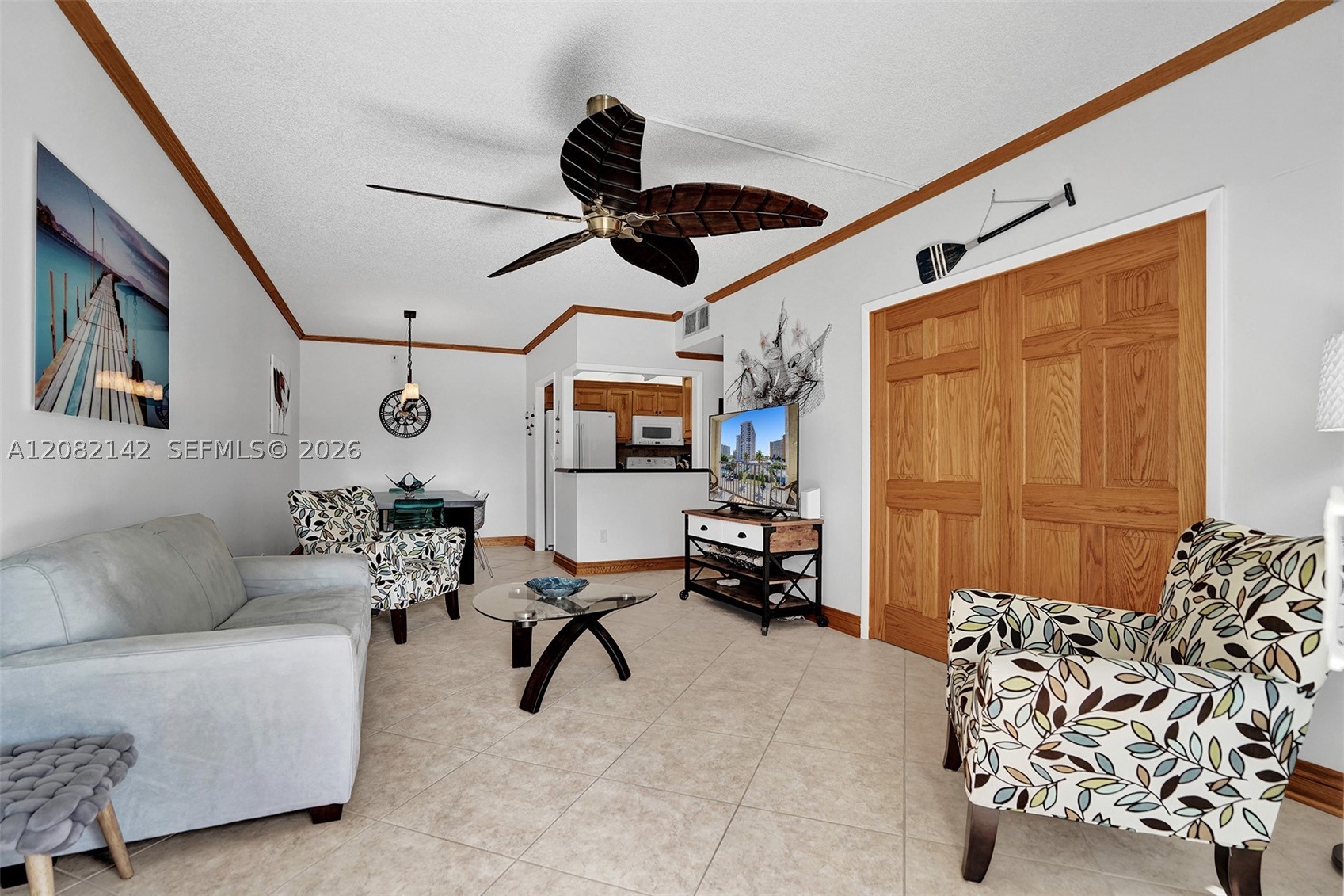 400 N Riverside Dr 406 Property Photo 15