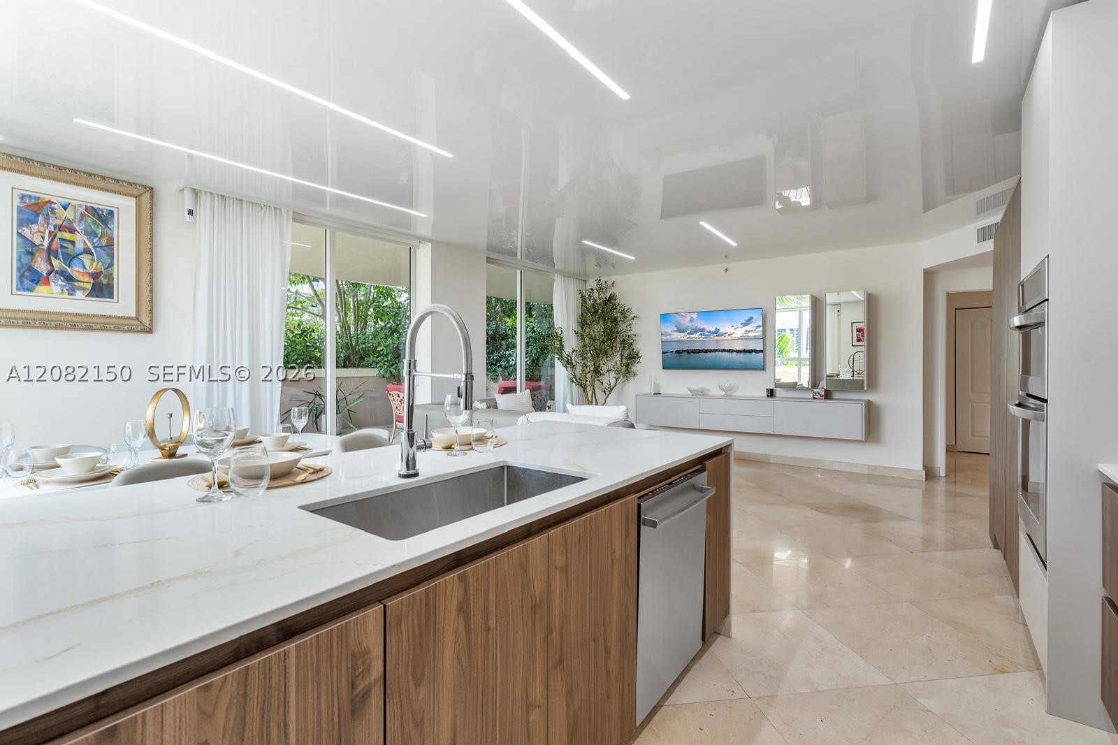 17555 Atlantic Blvd 508 Property Photo 4