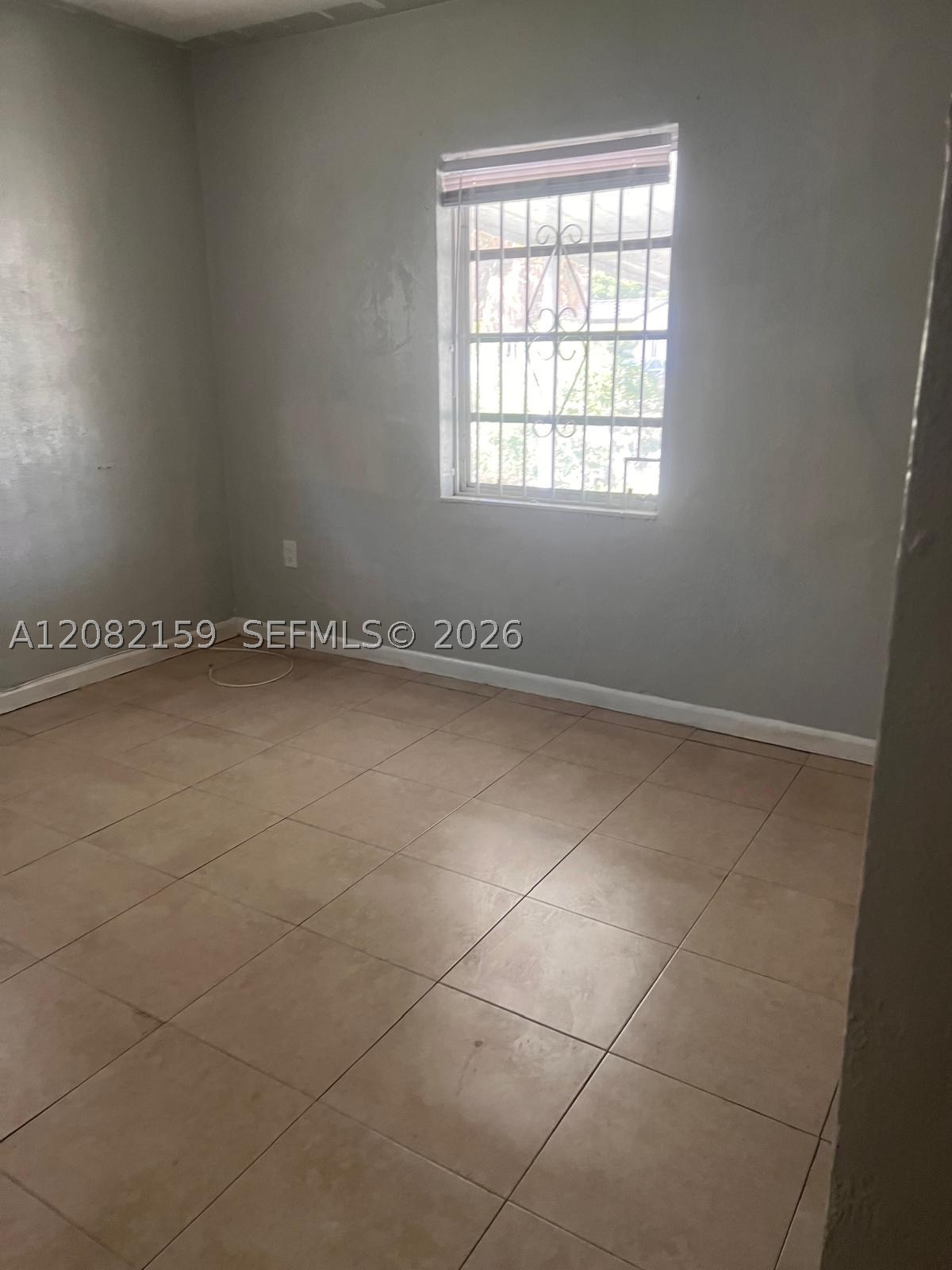 A12082159 Property Photo 6