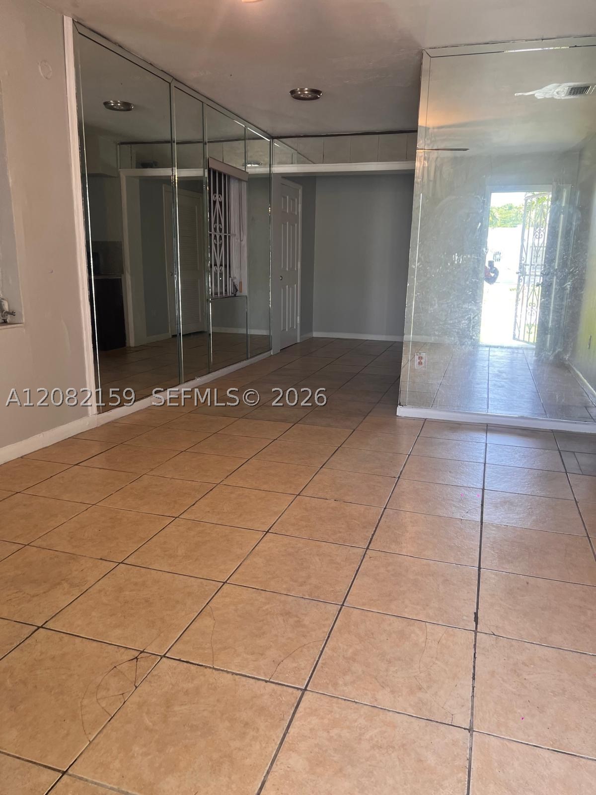 A12082159 Property Photo 8