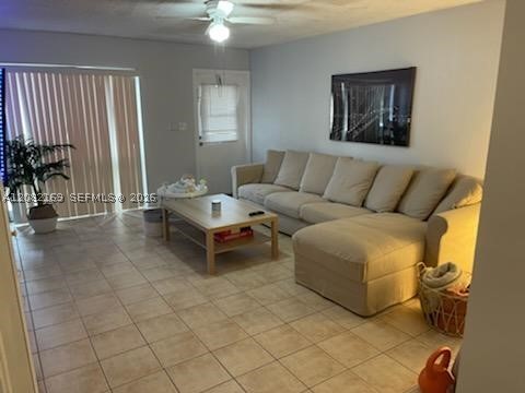 2671 Riverside Dr 7 Property Photo 6
