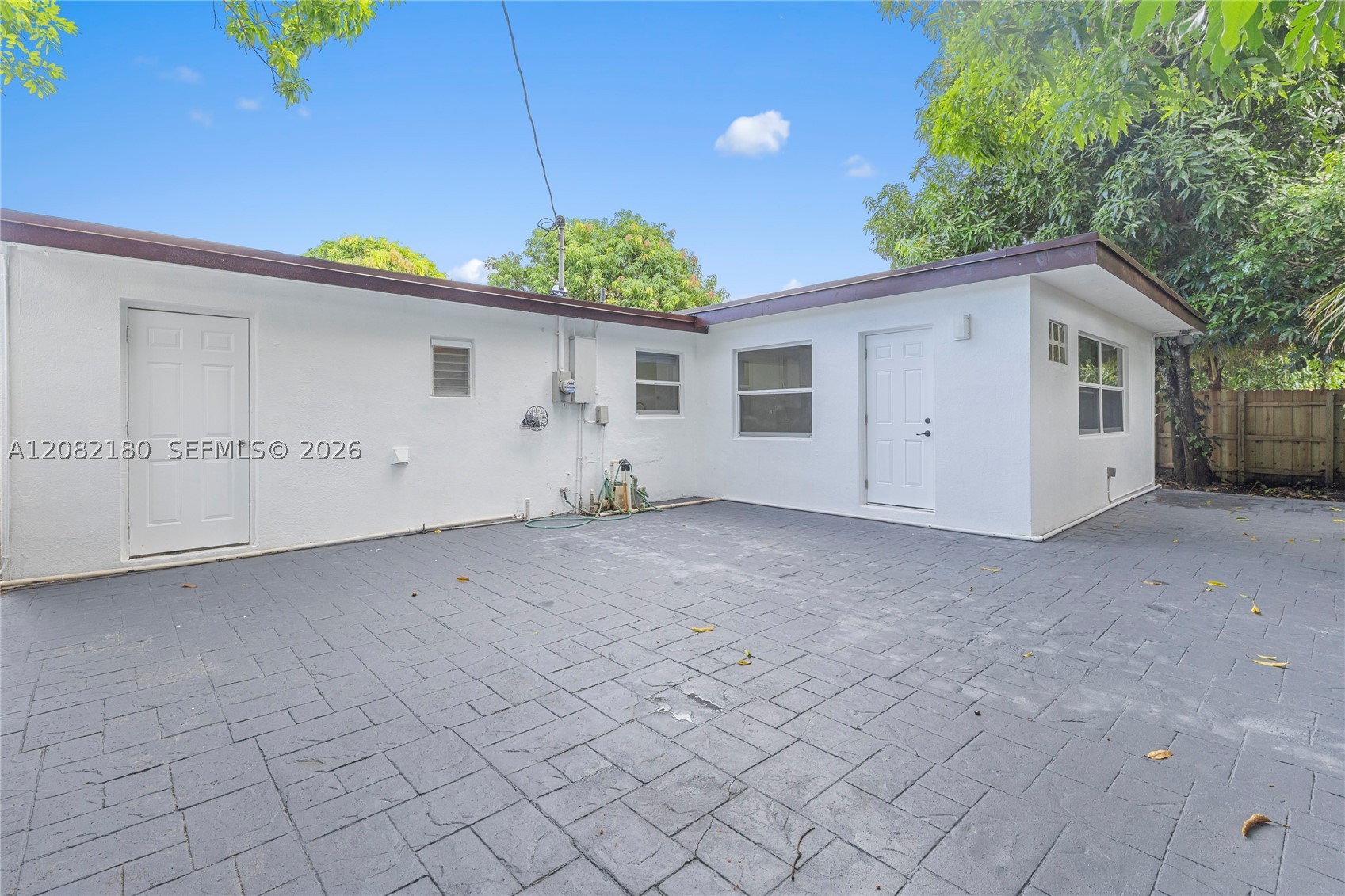 7320 Shalimar St Property Photo 5