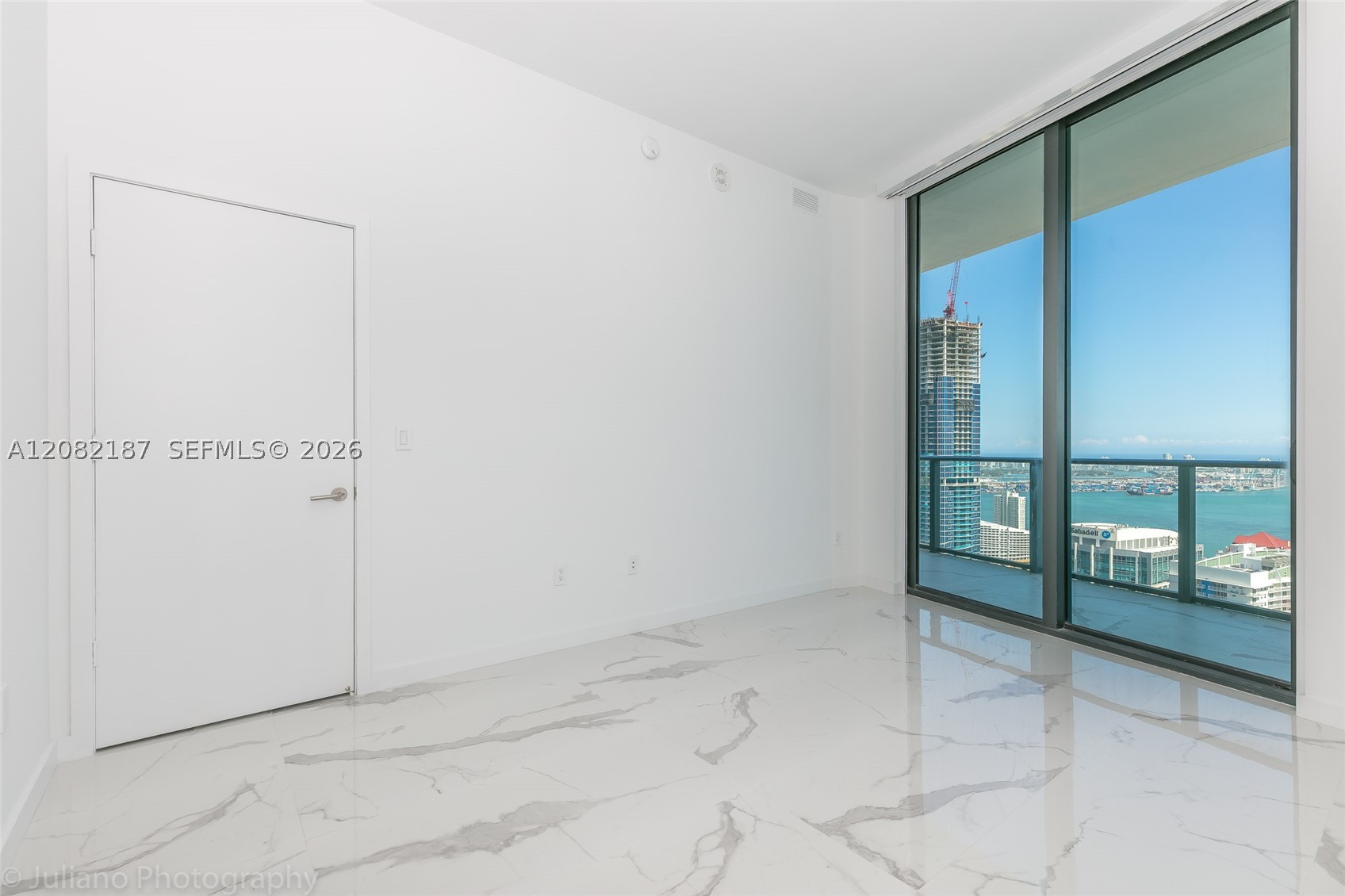 1300 S Miami Ave Ph5101 Property Photo 10