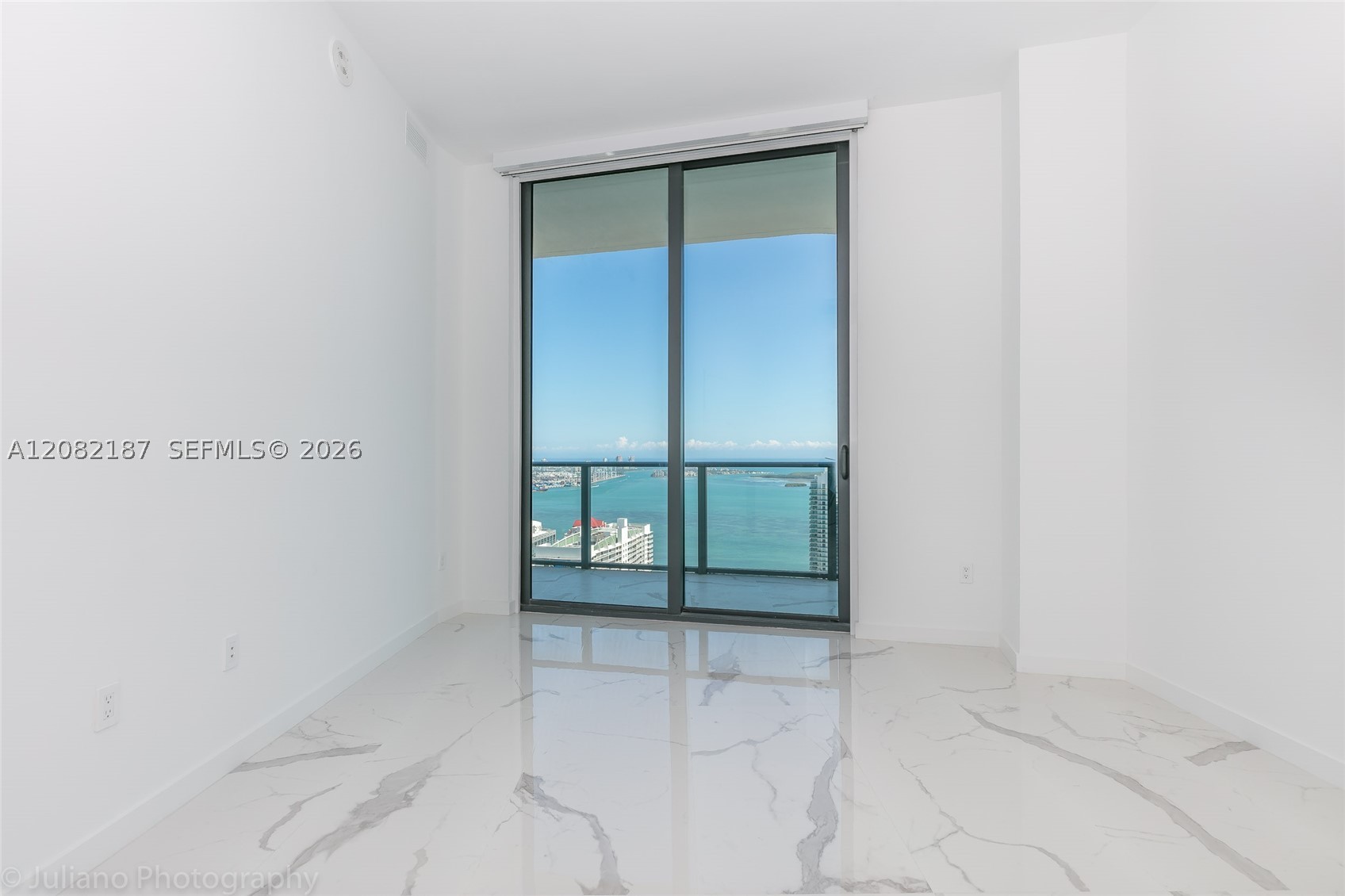 1300 S Miami Ave Ph5101 Property Photo 11