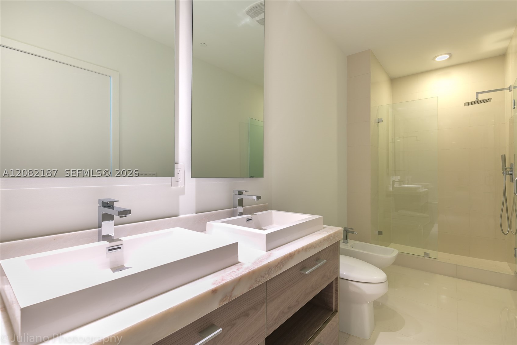 1300 S Miami Ave Ph5101 Property Photo 18