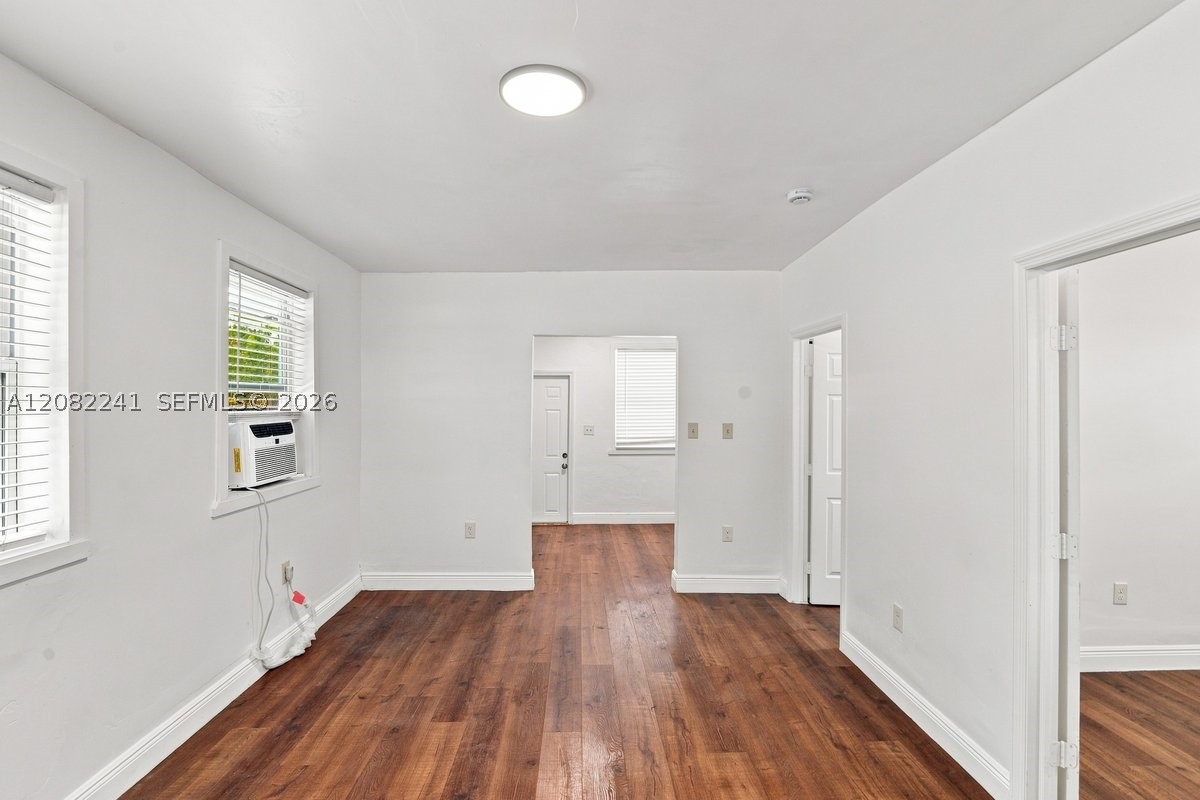 10215 Sw 184th St Property Photo 8