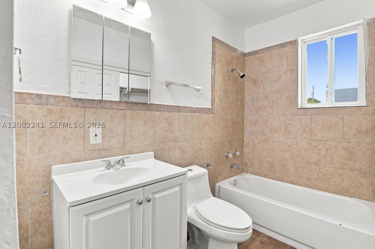 10215 Sw 184th St Property Photo 12