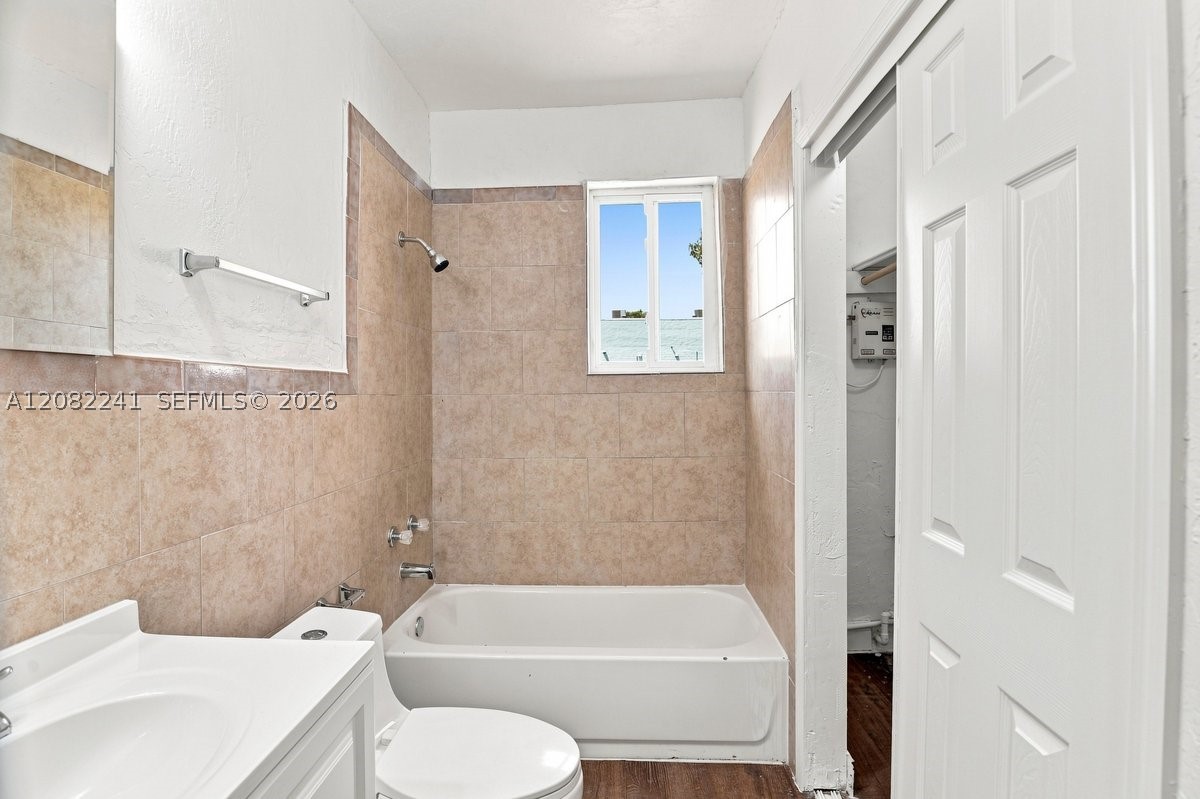 10215 Sw 184th St Property Photo 13
