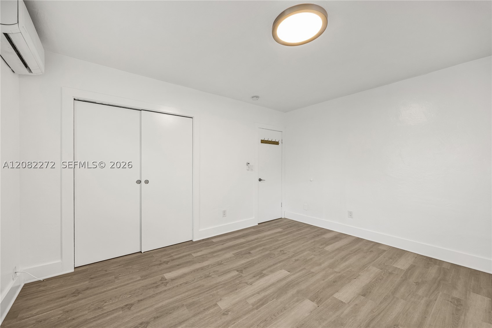 1979 N Glades Dr 07 Property Photo 14