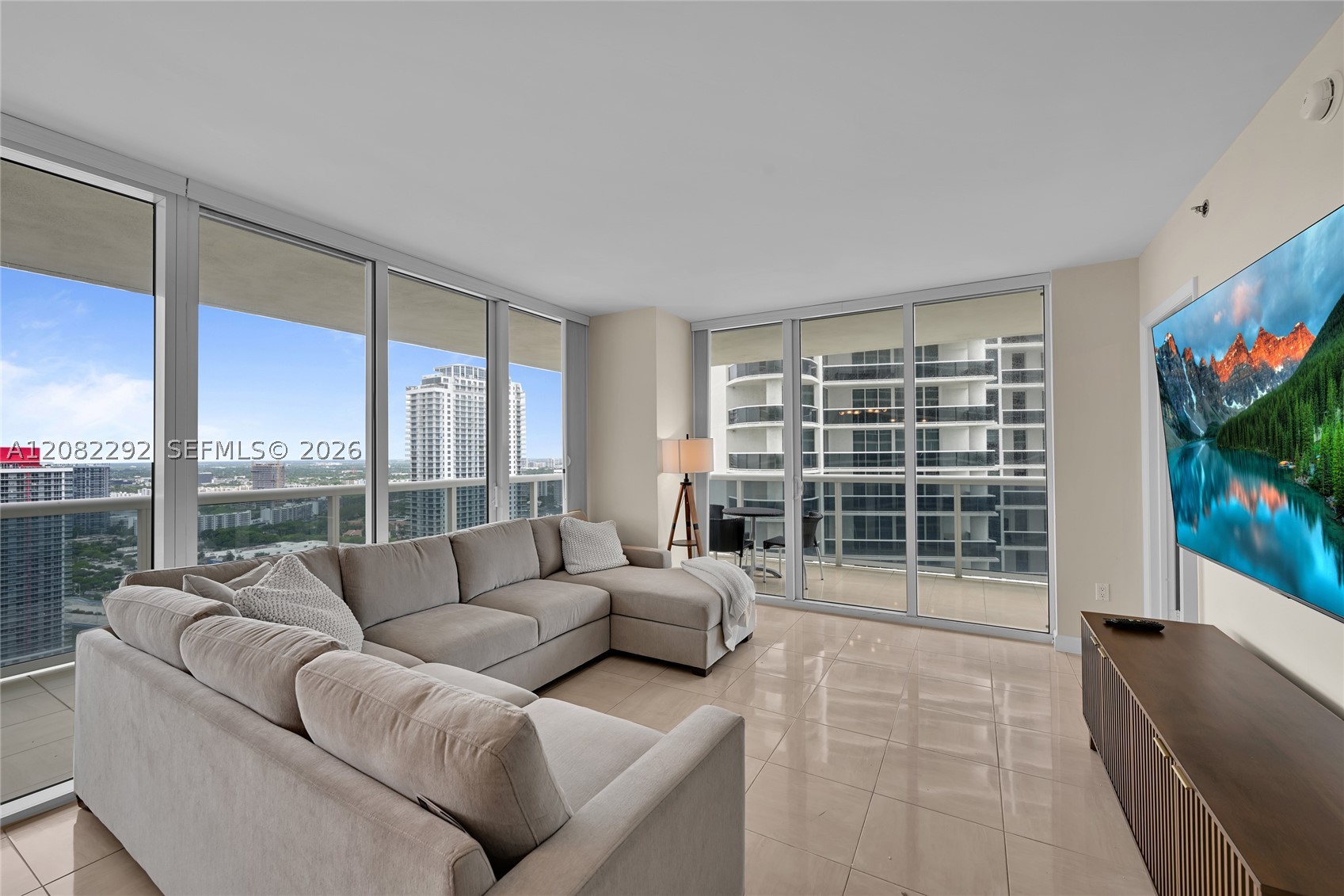 1830 S Ocean Dr 3508 Property Photo 8