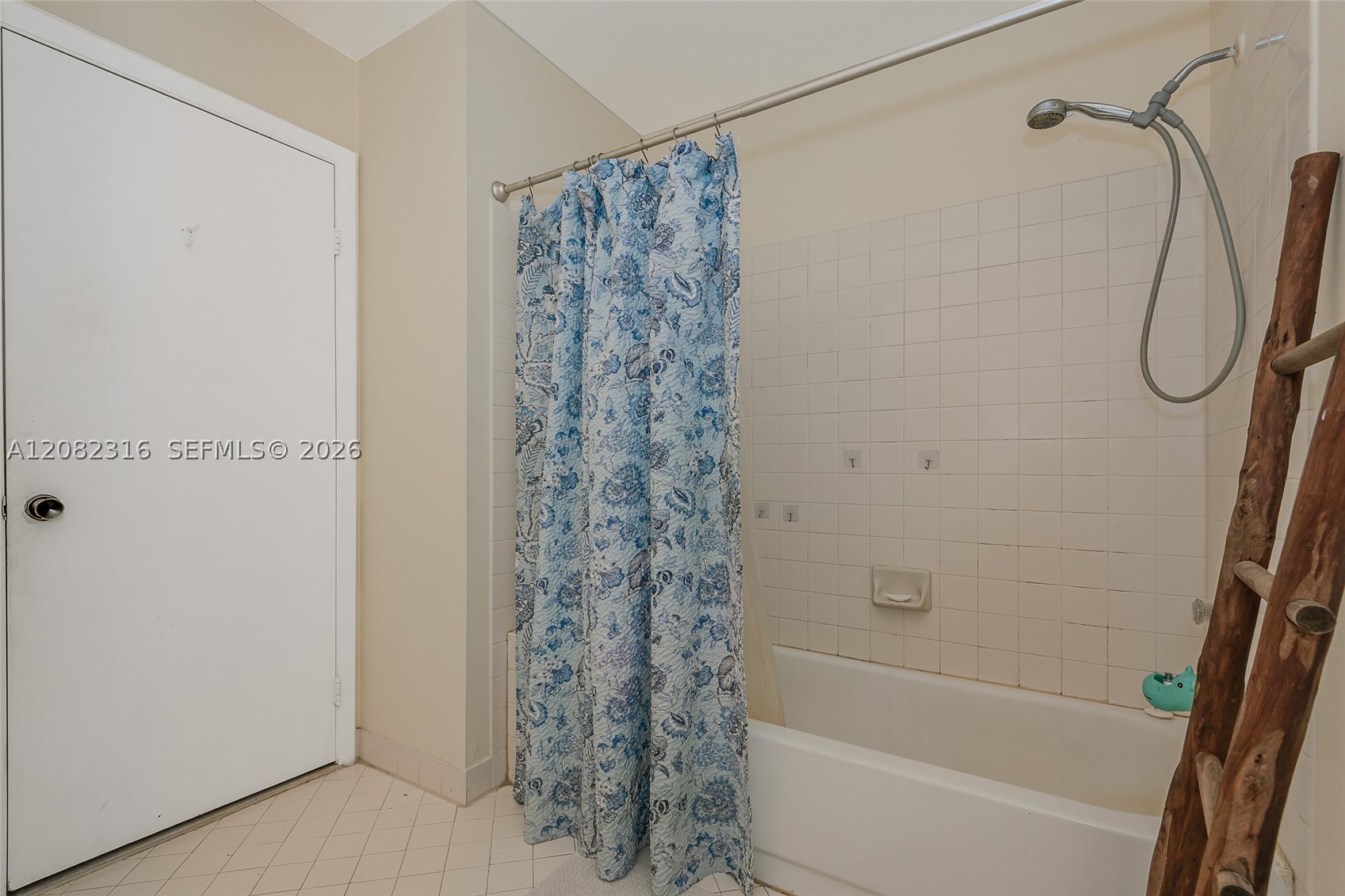 9876 Costa Del Sol Blvd B-93 Property Photo 18