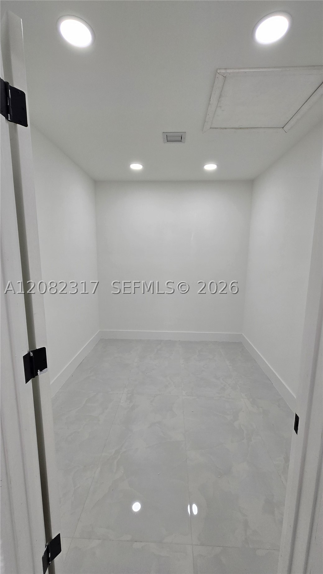 776 Nw 10th St Property Photo 8