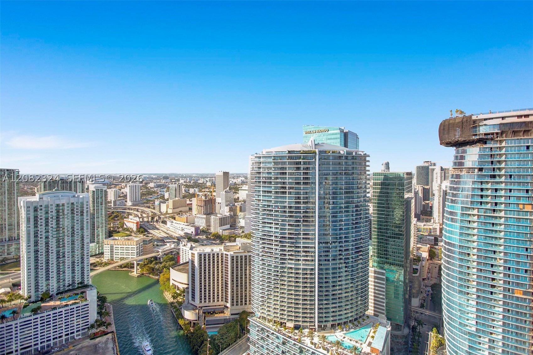475 Brickell Ave 5010 Property Photo 1