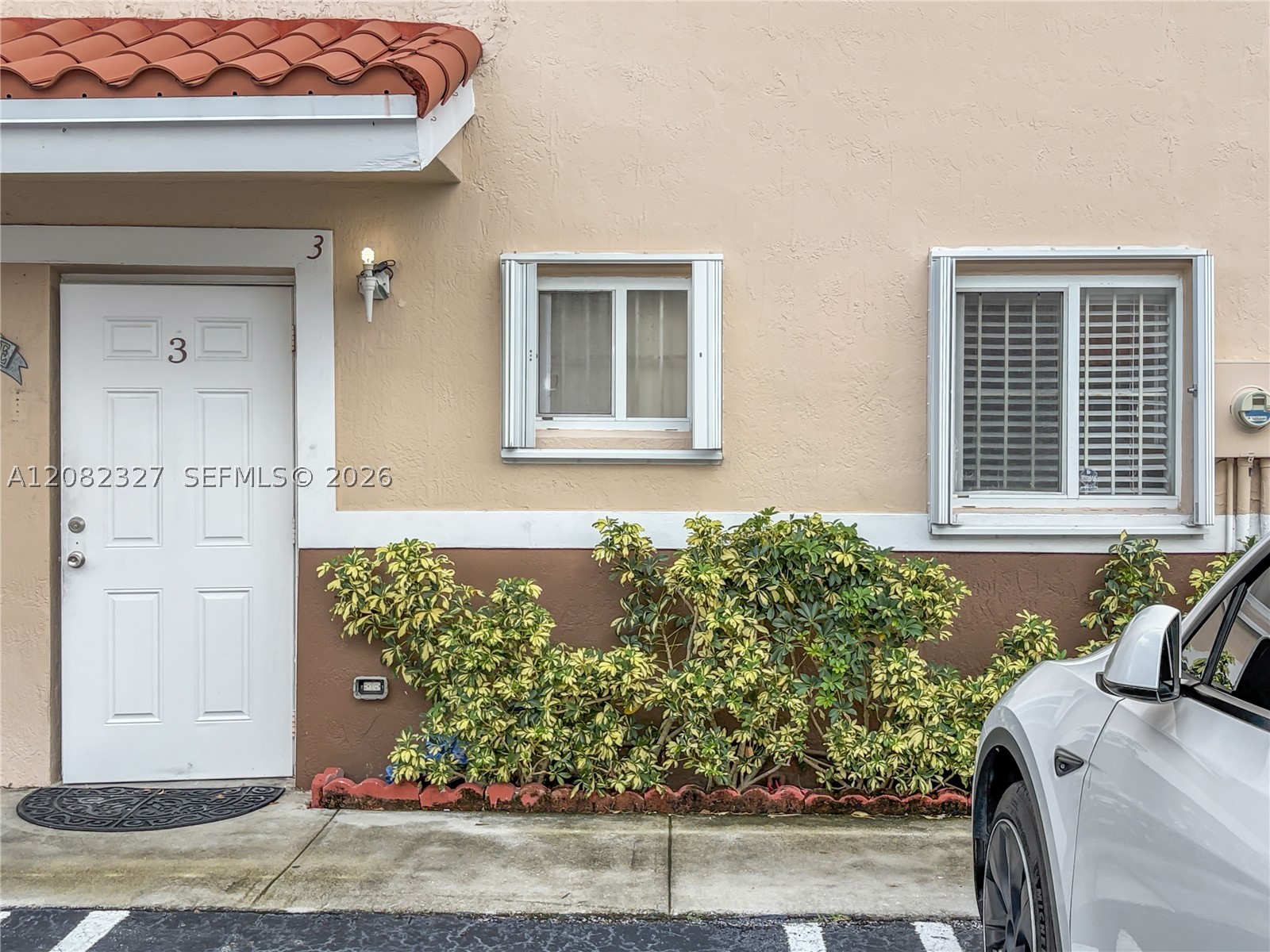 8055 Nw 8th St 3 Property Photo 17
