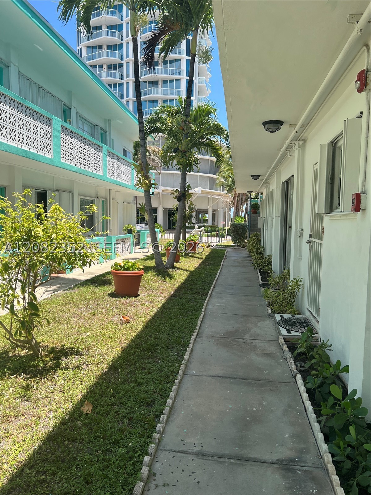 6494 Collins Ave 24 Property Photo 3
