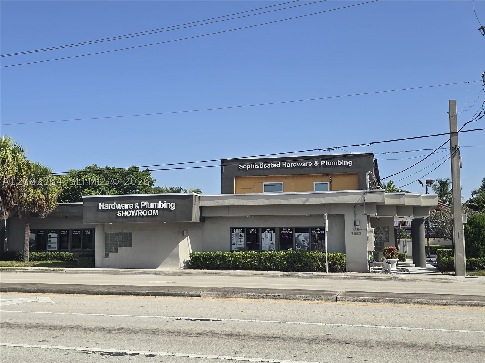 1583 E Oakland Park Blvd Property Photo 2