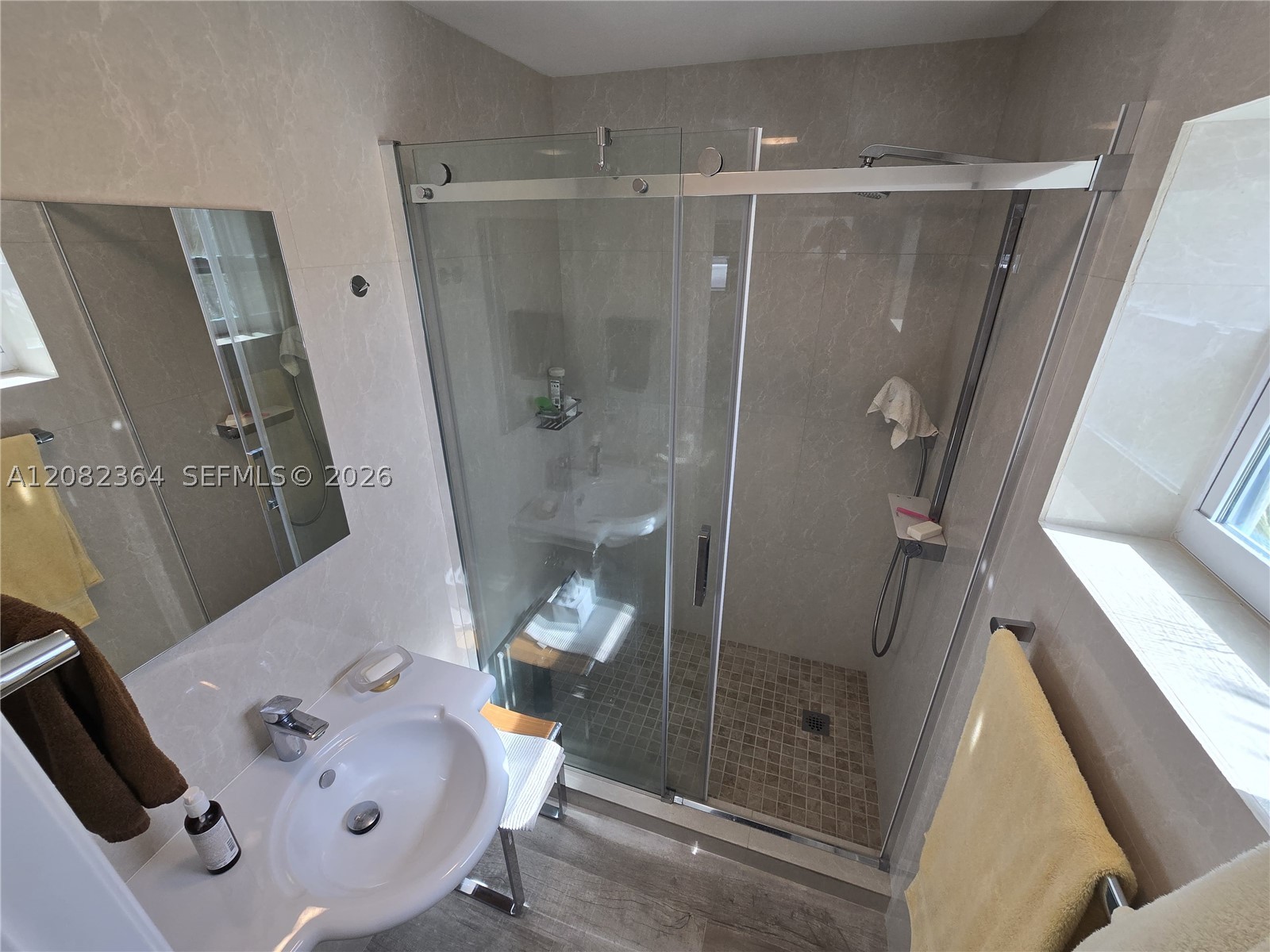 1583 E Oakland Park Blvd Property Photo 15