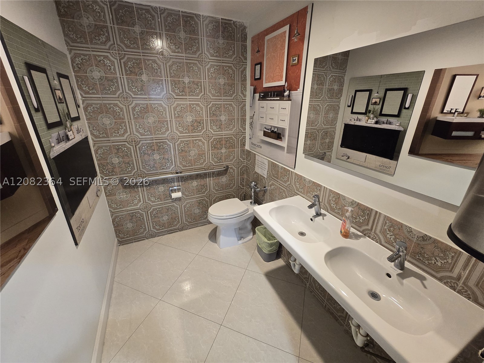 1583 E Oakland Park Blvd Property Photo 28