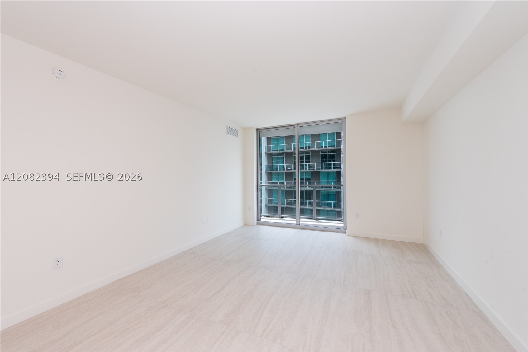 77 Se 5th Street 3908 Property Photo 6