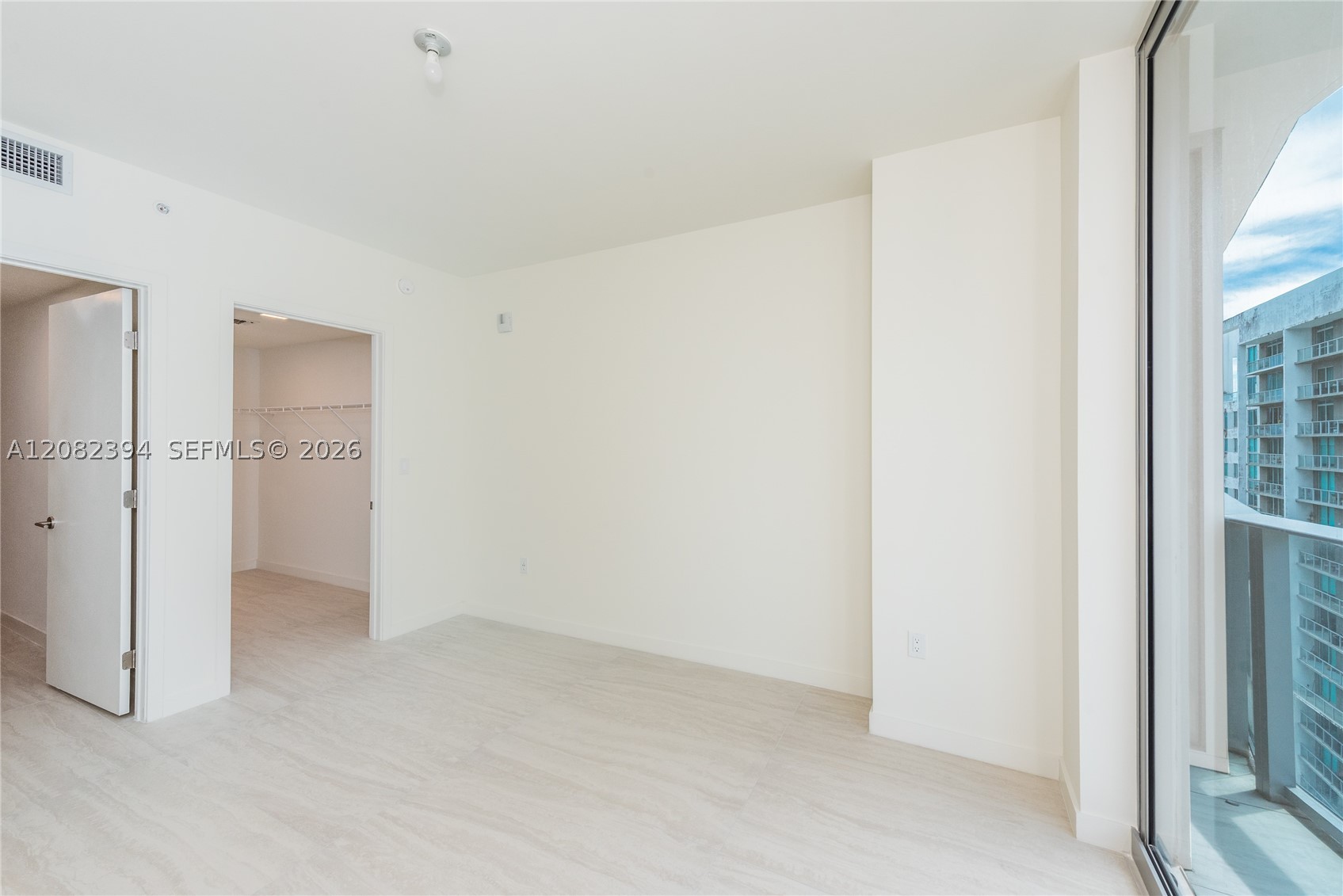 77 Se 5th Street 3908 Property Photo 17