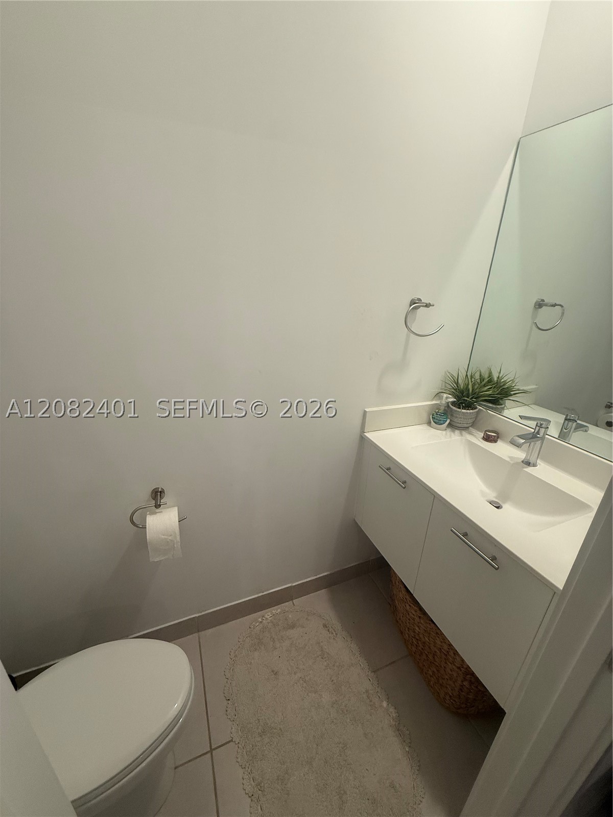 10407 Nw 82nd St 4 Property Photo 10