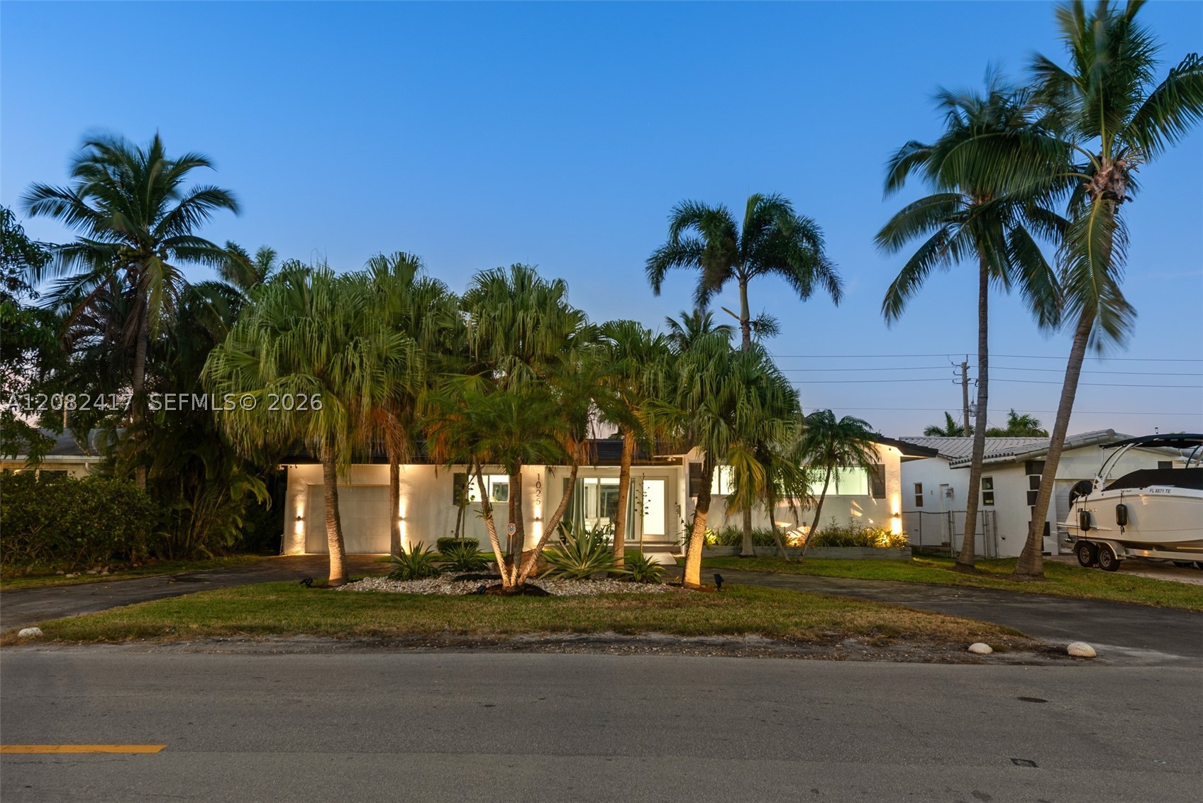 1025 Washington St Property Photo 25
