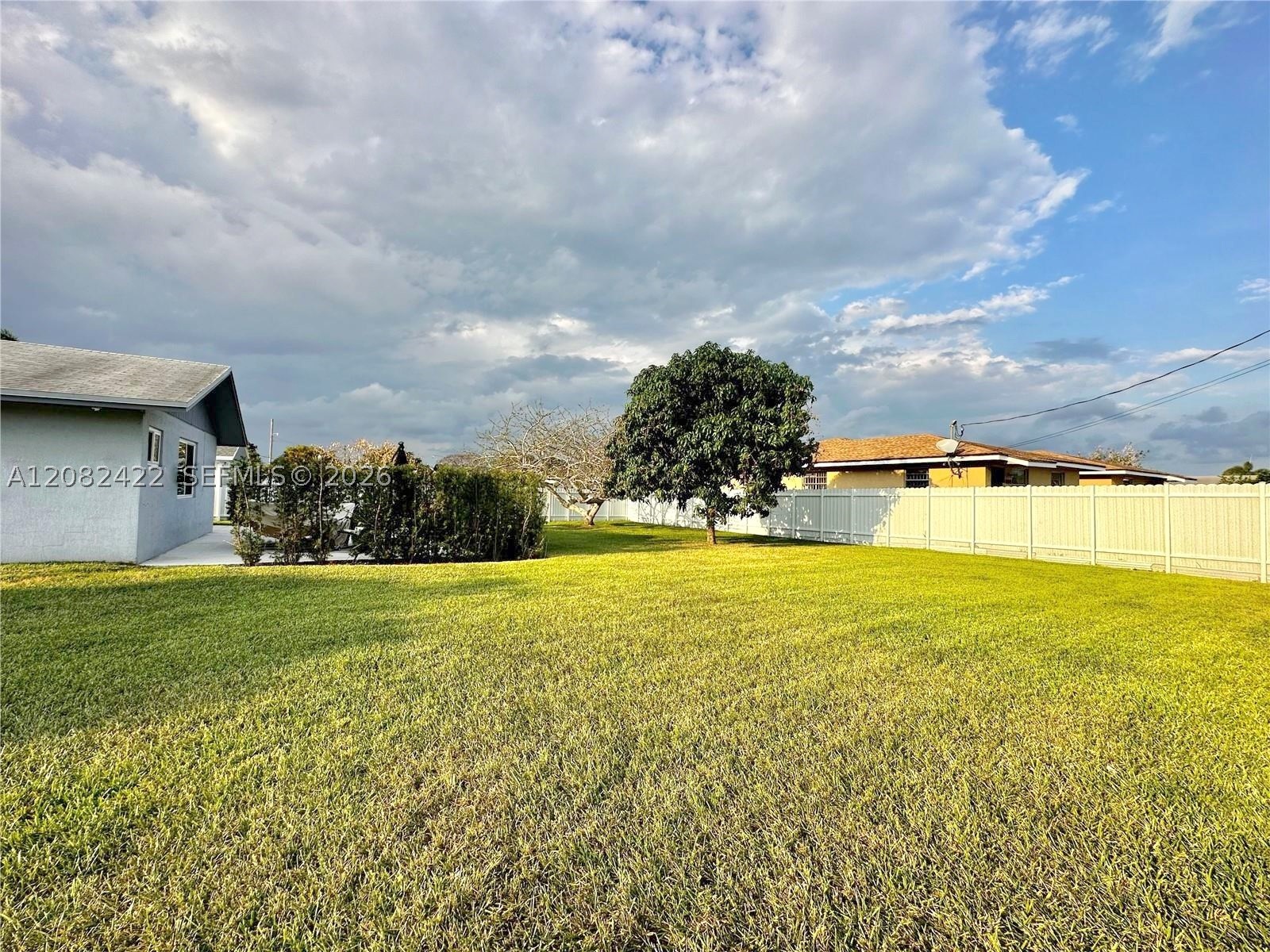 18155 Sw 105th Ave Property Photo 14