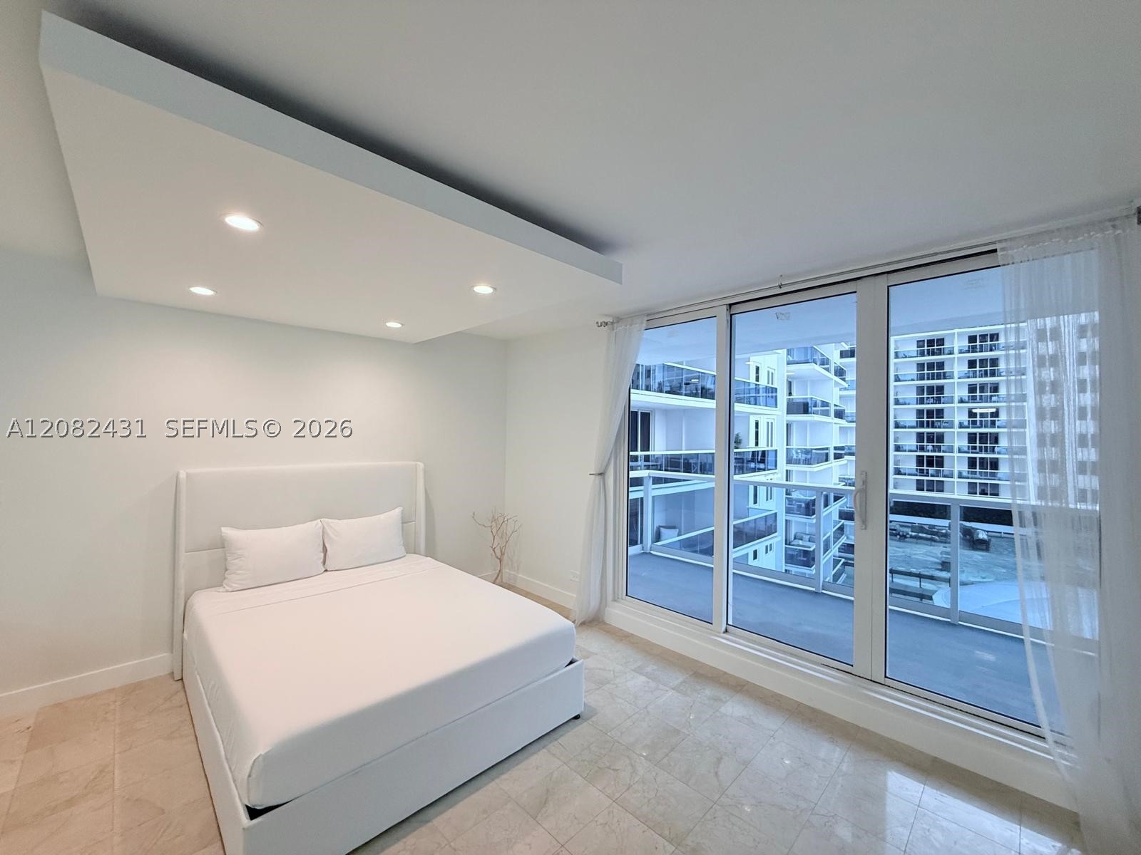 2301 Collins Ave 621 Property Photo 16