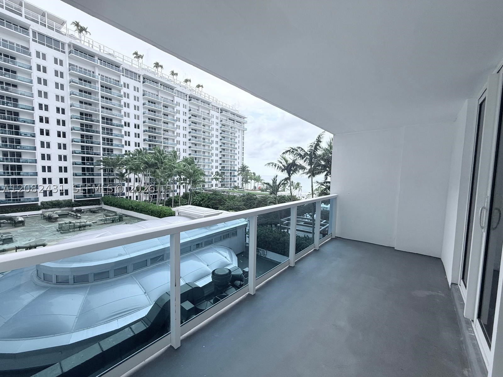 2301 Collins Ave 621 Property Photo 19