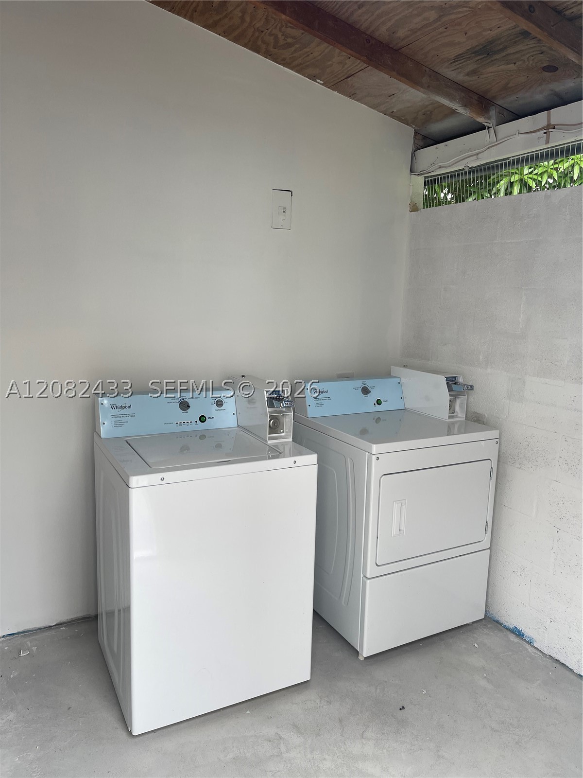910 Sw 8th Ave A Property Photo 4