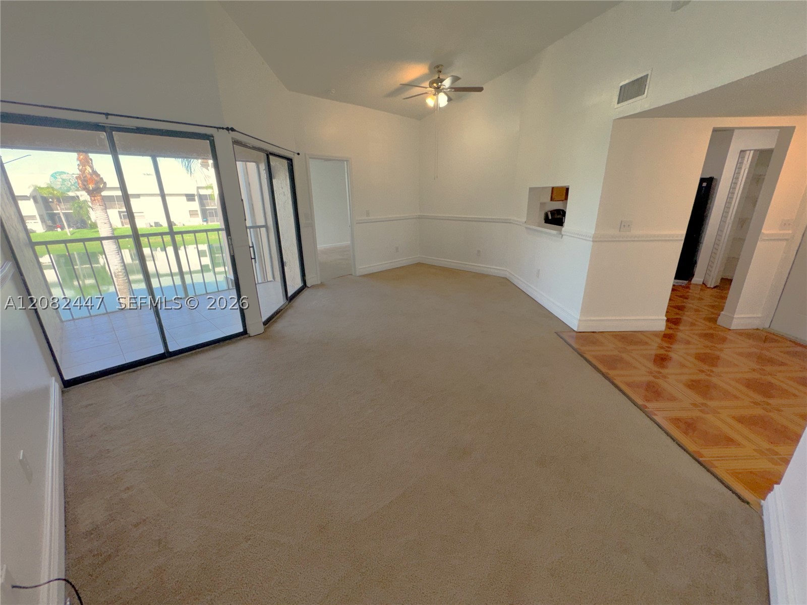 1190 Washington Cir 1190e Property Photo 8